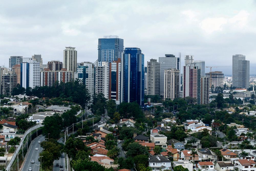 Imagem de zona com alta densidade de prédios em Barueri